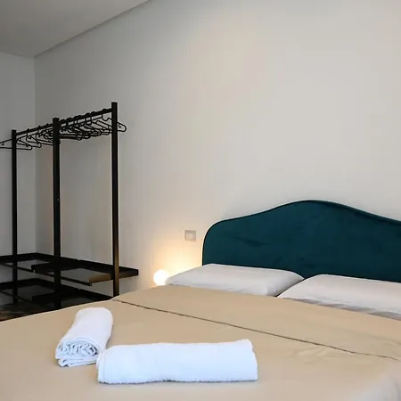 Qhouse Apartment *