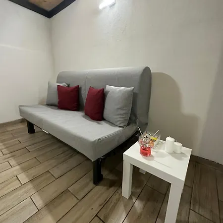 Apartment Aurora House Naples