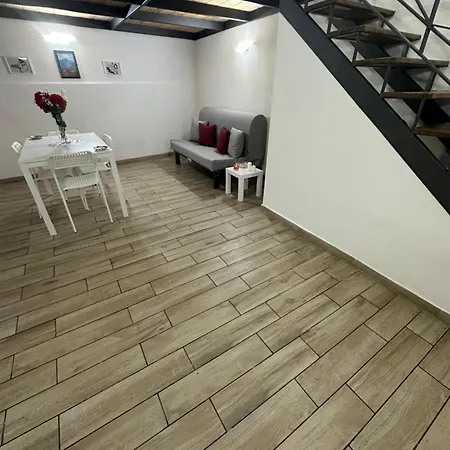 Apartment Aurora House *