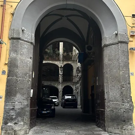 152room * Naples