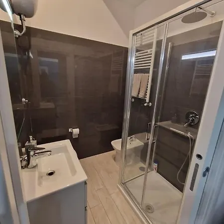 Apartman Pastel Blue House X 5 People In Corso Above Metro Montesanto *