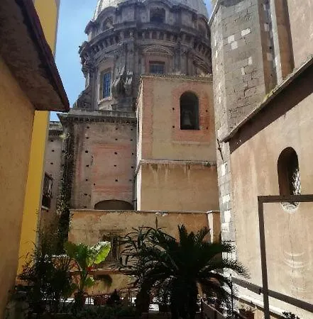 Otto Di Denari Con Terrazzino Relax Napoli