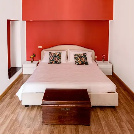Ruffo Di Bagnara Palazzo Monumentale Bed & Breakfast Napoli