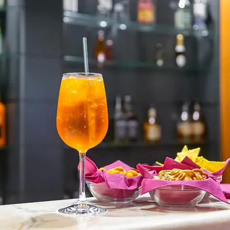 贝斯特韦斯特广场酒店