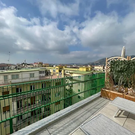 Attico Al Vomero Appartement