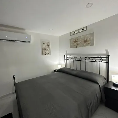La Casa Del Turista * Napoli