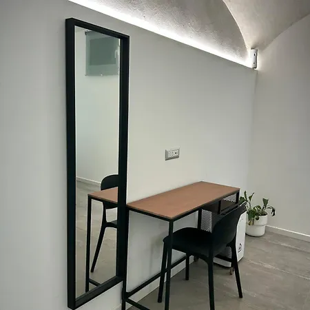 Intero - Chiaia Appartamento