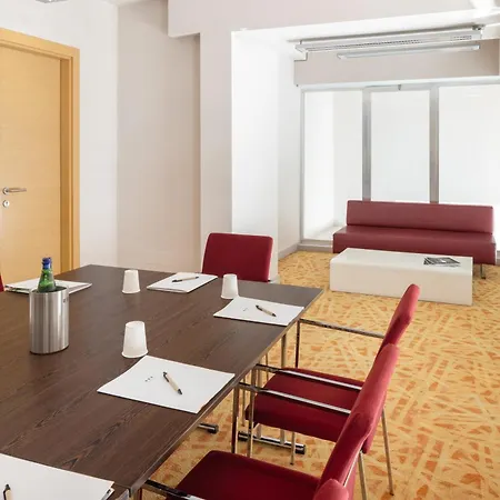 Una Hotels Napoli 4*