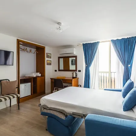 Antica Bed & Breakfast *