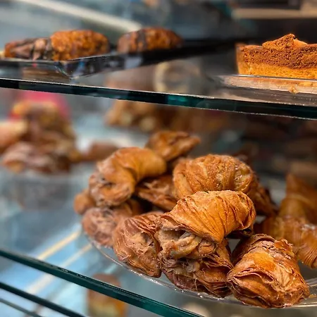 Bed & Breakfast Elite Del Centro Storico Naples