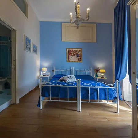 Bed & Breakfast Residenza Via Dei Mille 5*