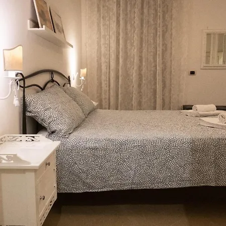 Casa Montecalvario Apartment Naples