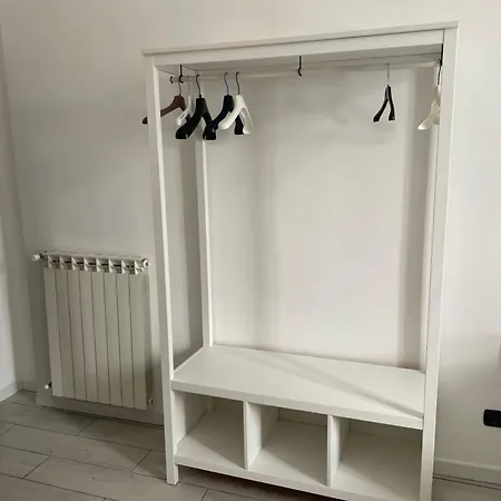 &house Apartment *