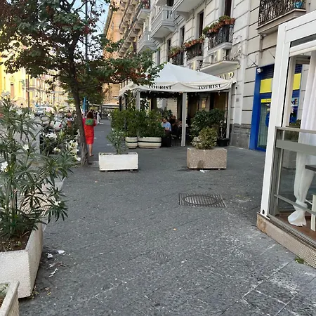 La Corte Di Partenope *