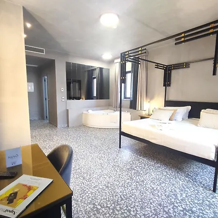 Nuvo Hotel 4*