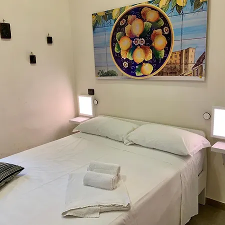 Bnb Naples 3*