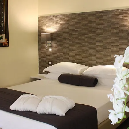 Boutique Piazza Carita 4* Napoli