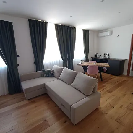 Apartment President Plaza Vip By Babylon *