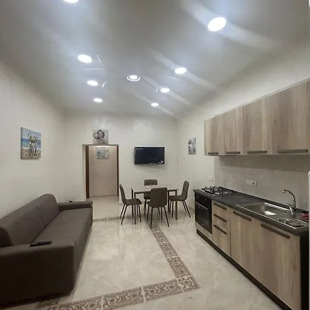 Апартаменты Dora House Valentino
