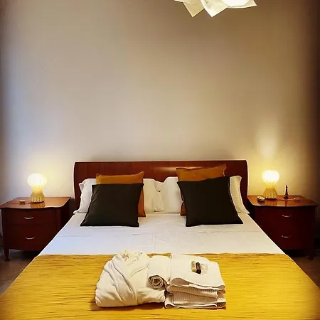 Apartment Dimora 128 Stazione Naples