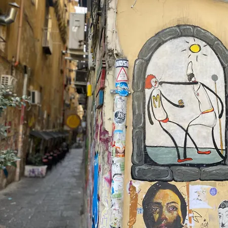 Ferdinando Sanfelice Centro Storico 2* Napoli