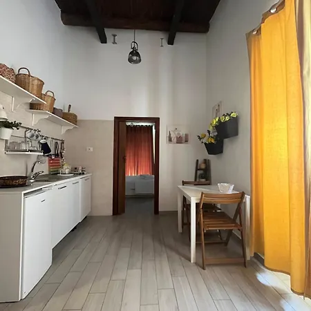 Apartment Borgo Orefici - Centro Naples