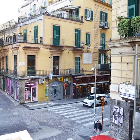 Rinascimento Casa Newman Naples
