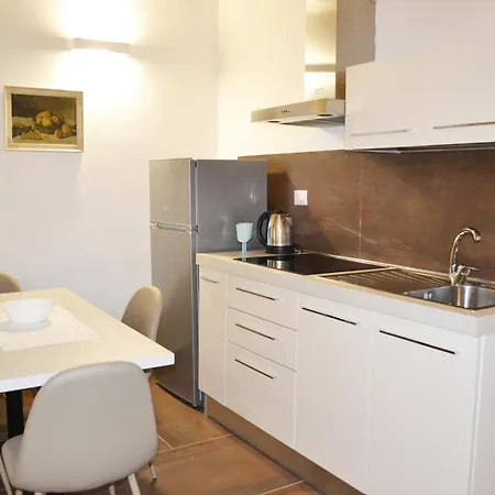 Rinascimento Casa Newman Holiday home Naples