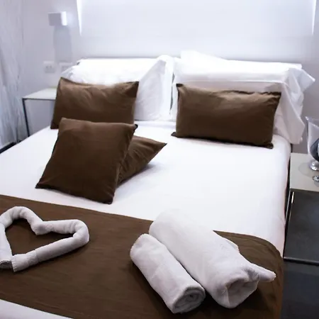 Megaris Luxury Bed & Breakfast *
