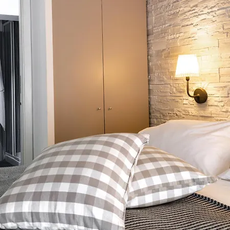 Mezzocannone 109 - Sweet Apartment