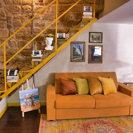Apartment Carlito's House- Un'intera Casa Al Centro Storico Naples