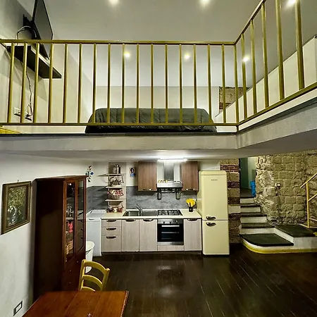 Apartment Carlito's House- Un'intera Casa Al Centro Storico