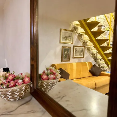 Carlito's House- Un'intera Casa Al Centro Storico Apartment Naples