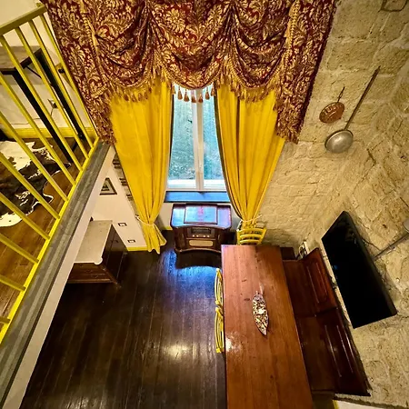 Carlito's House- Un'intera Casa Al Centro Storico Apartment Naples