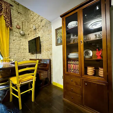 Carlito's House- Un'intera Casa Al Centro Storico Apartment Naples