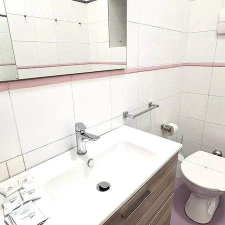 Dimora Del Plebiscito Apartment