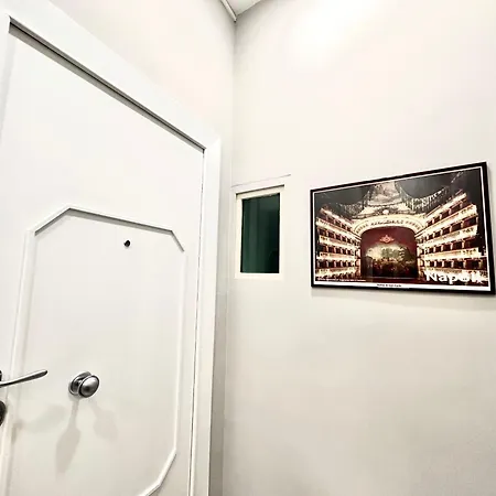 Dimora Del Plebiscito Apartment