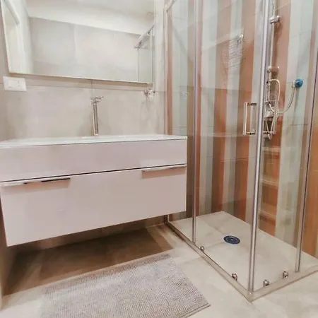 Scio' Apartment-centro Storico- Naples