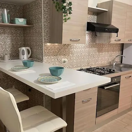 Monolocale Nel Cuore Del Centro Storico Apartment Naples