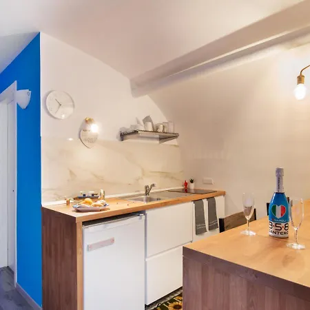 Blue Twins House Apartment *