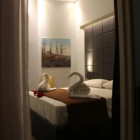 Bed & Breakfast Sleep In Naples Naples