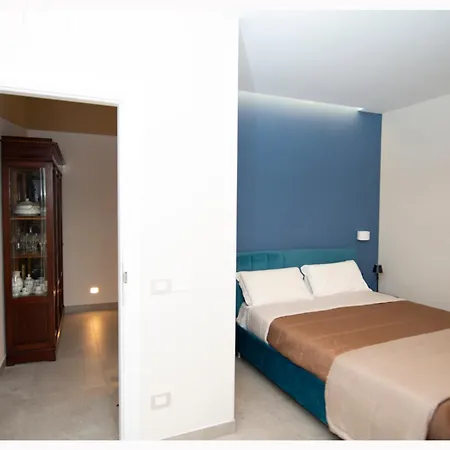 Xenia Neapolis Guest house *