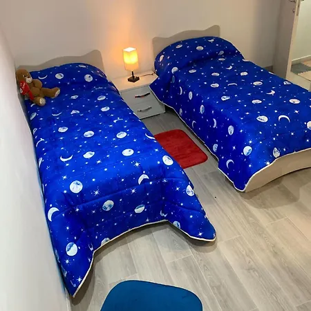 Donnaregina5 * Naples