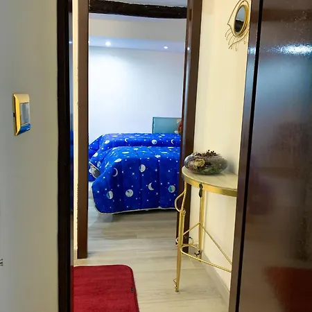 Apartment Donnaregina5
