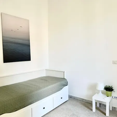 Residenza Caracciolo נאפולי
