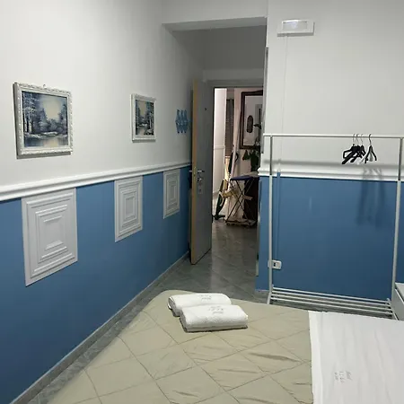 Del Conte 2* Nápoly