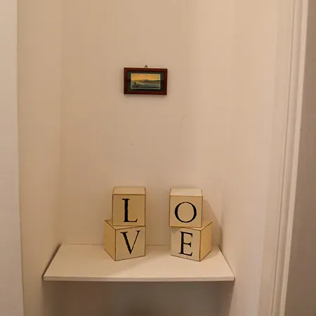 La Casa Di Famiglia Apartment