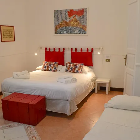 La Casa Di Famiglia * Naples