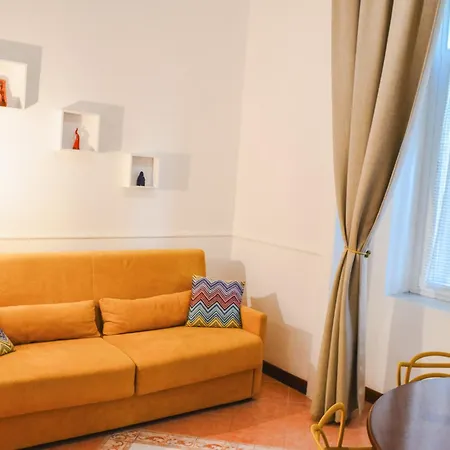 La Casa Di Famiglia Apartment Naples