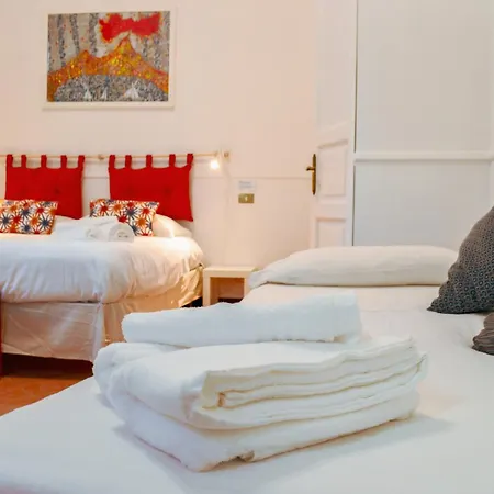La Casa Di Famiglia Apartment Naples